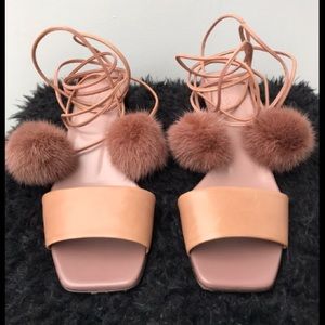 GUCCI Leather Sandals